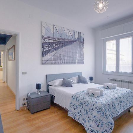 "L'Attico Bianco" City View 10 M A Piedi Dal Mare Savona Exteriör bild