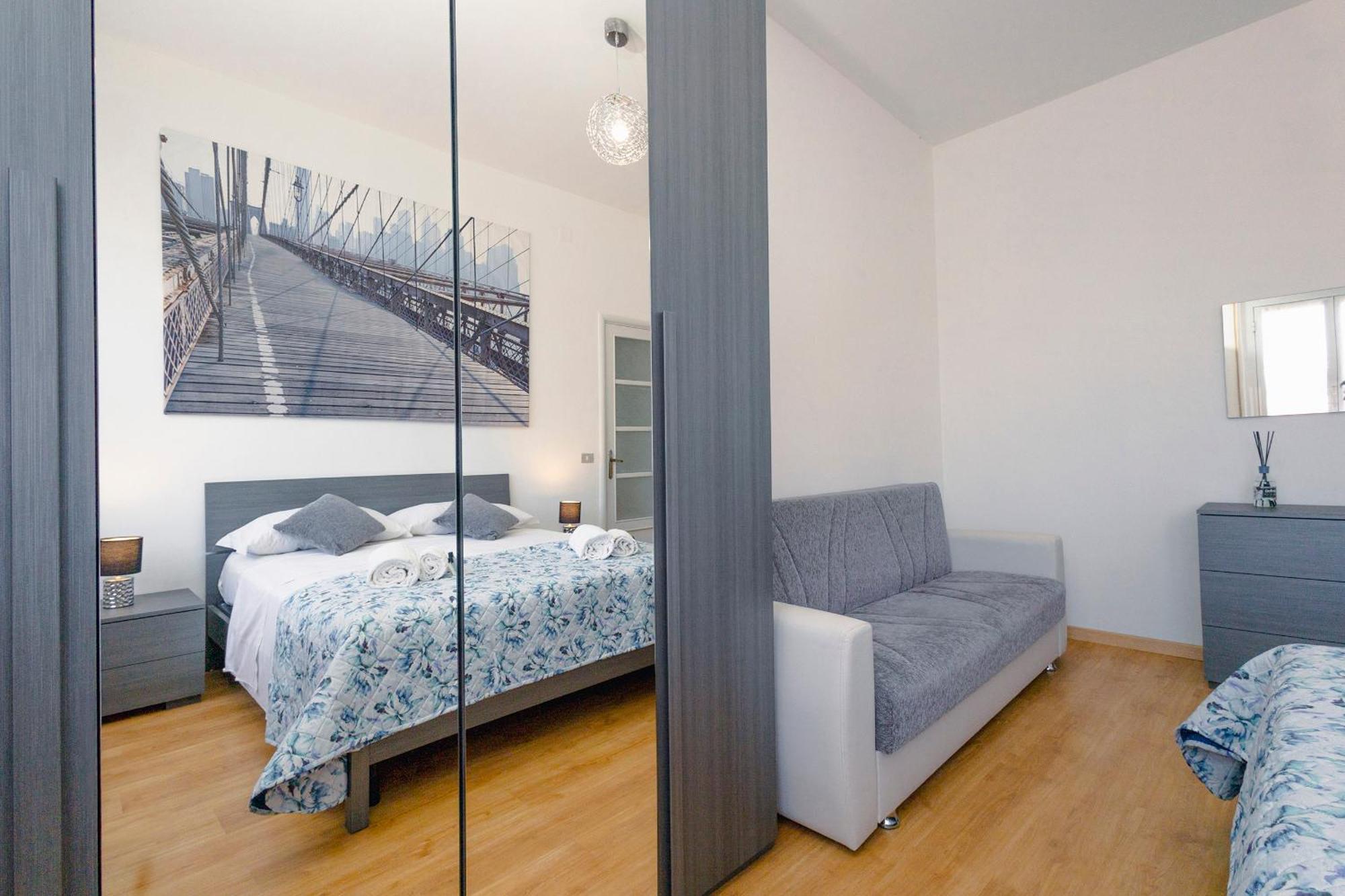 "L'Attico Bianco" City View 10 M A Piedi Dal Mare Savona Exteriör bild