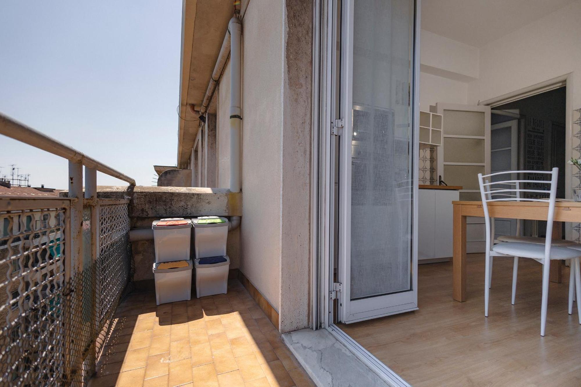 "L'Attico Bianco" City View 10 M A Piedi Dal Mare Savona Exteriör bild