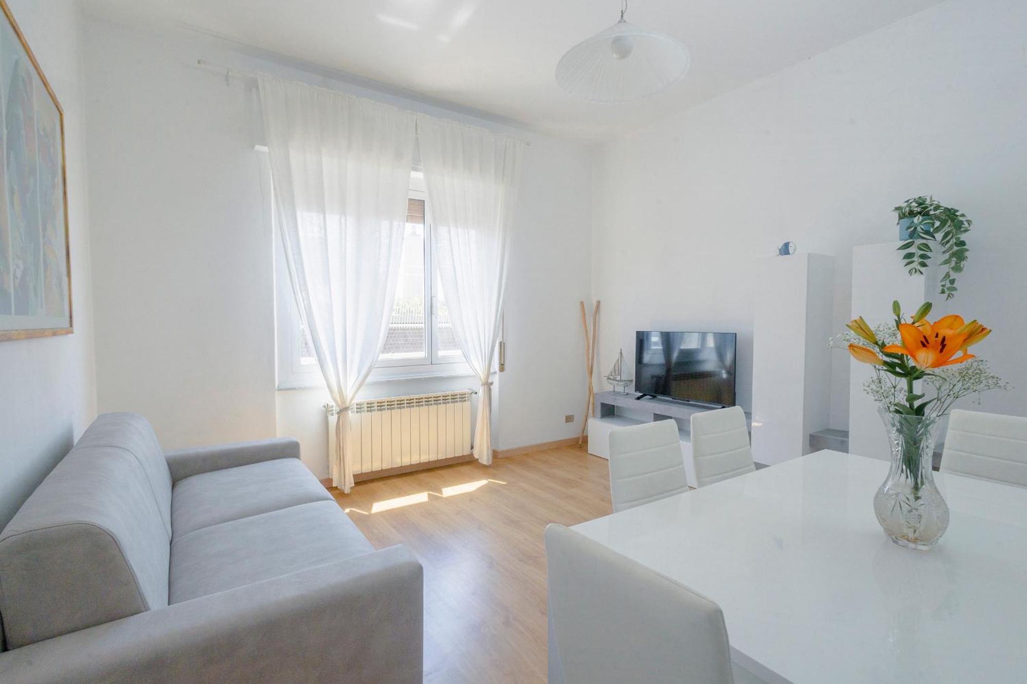 "L'Attico Bianco" City View 10 M A Piedi Dal Mare Savona Exteriör bild